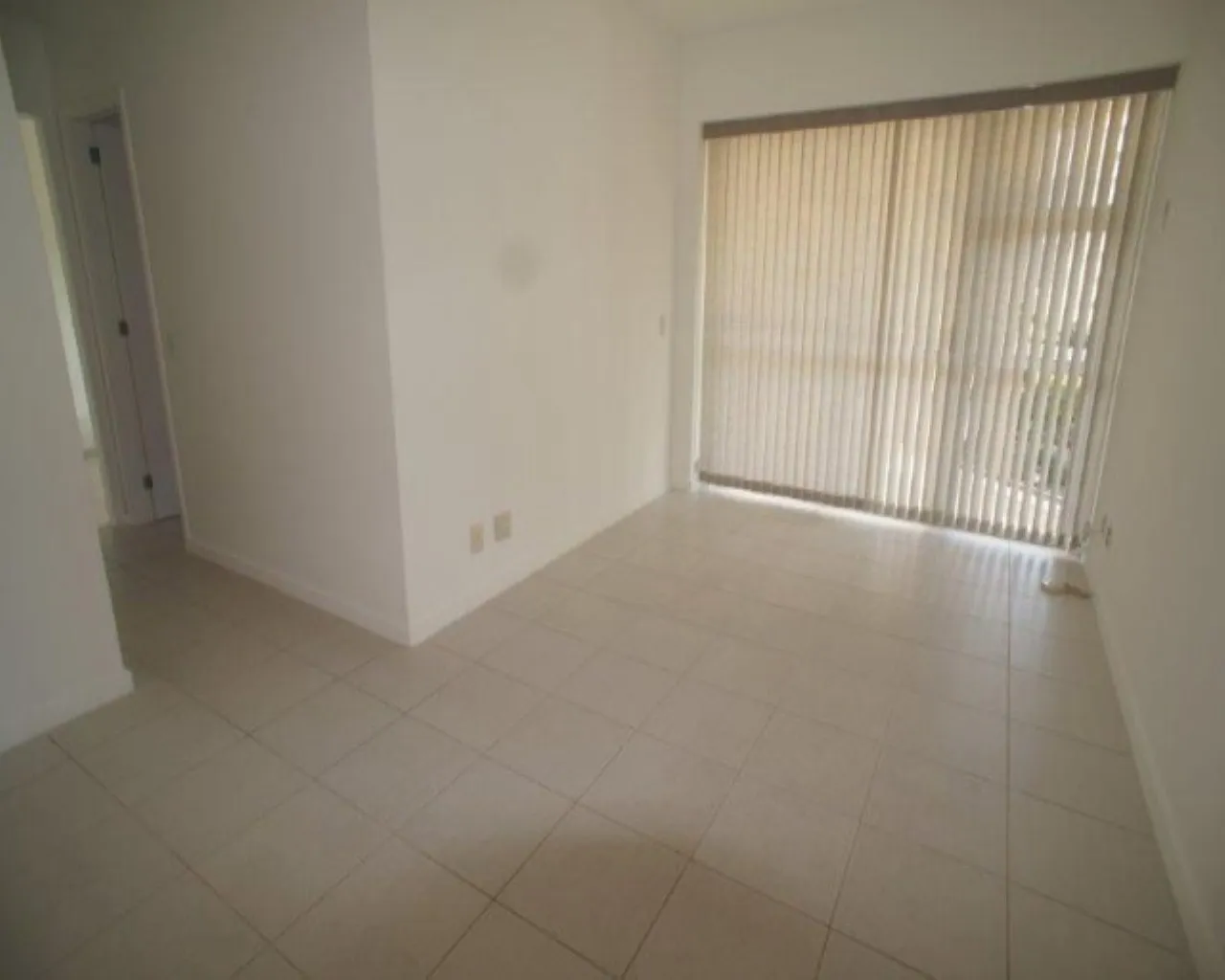 2-bedroom apartment with a mountain view — photo 32