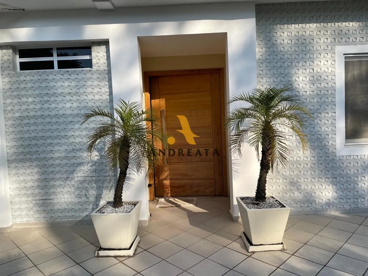House with 5 bedrooms, shared pool and 754 m² — photo 6