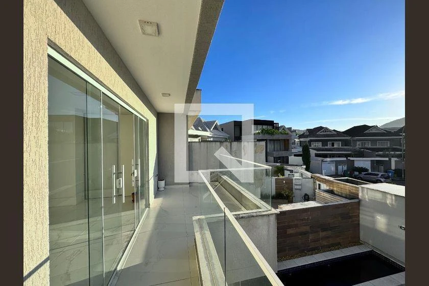 Casa para alugar com 6 quartos e 297 m², cozinha integrada — photo 17