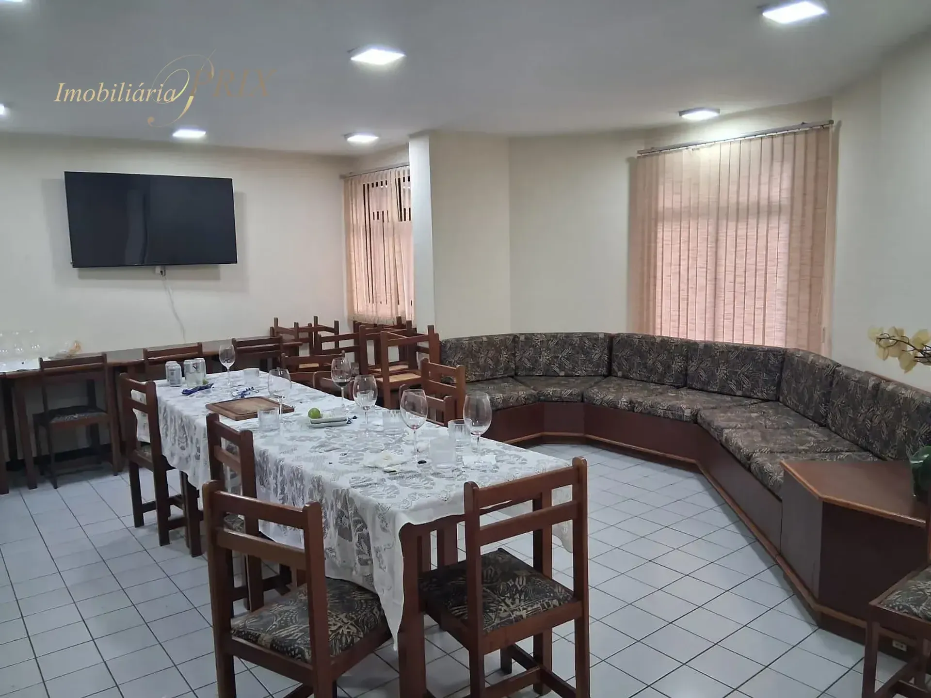 Apartamento com 2 quartos e varanda — photo 23