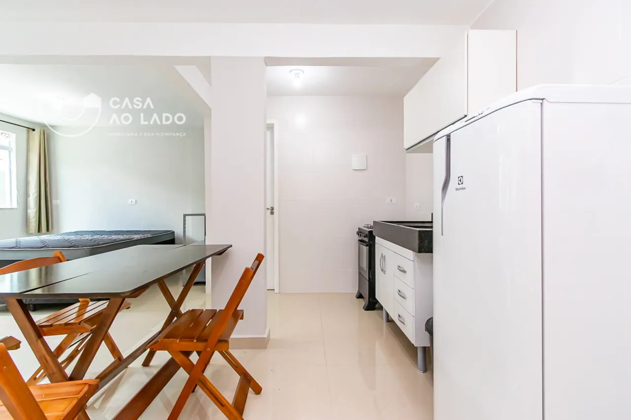 Furnished studio with 1 bedroom and 1 bathroom — photo 4