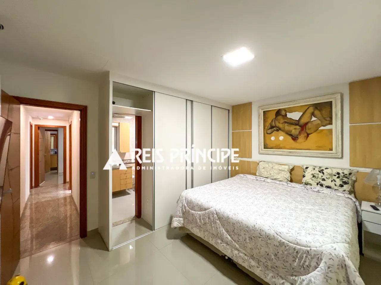 Furnished apartment with 5 bedrooms and a balcony — photo 20