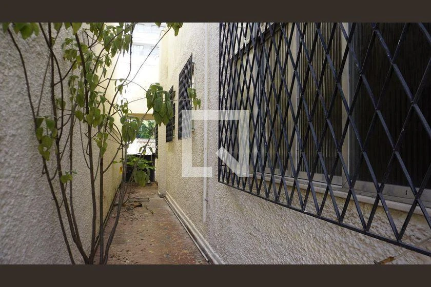 Rental house with 3 bedrooms, 480 m² and 2 parking spots — photo 50