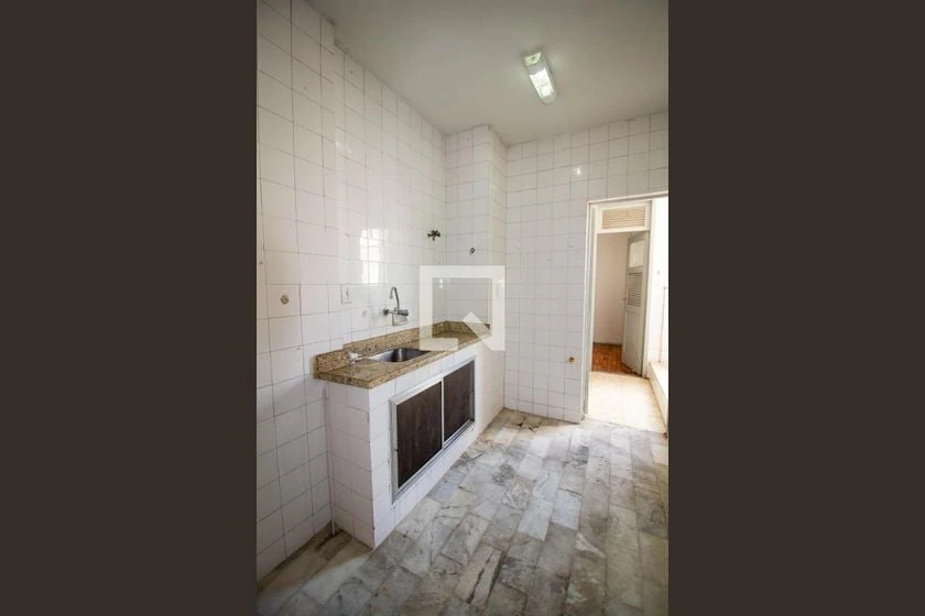 Apartment, 85 m², with wood or laminate floors — photo 28