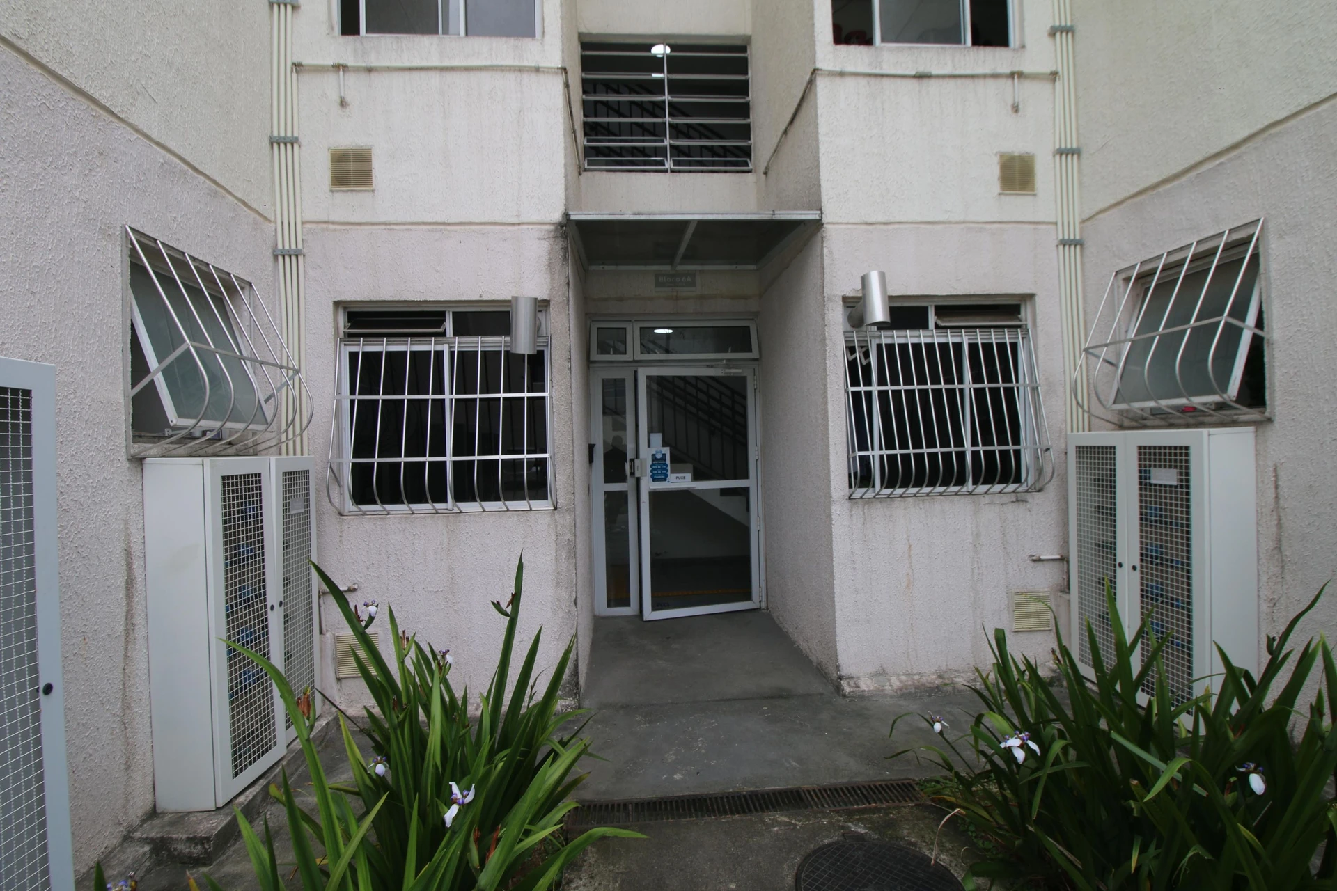 Apartamento de 2 quartos em condomínio com academia — photo 2