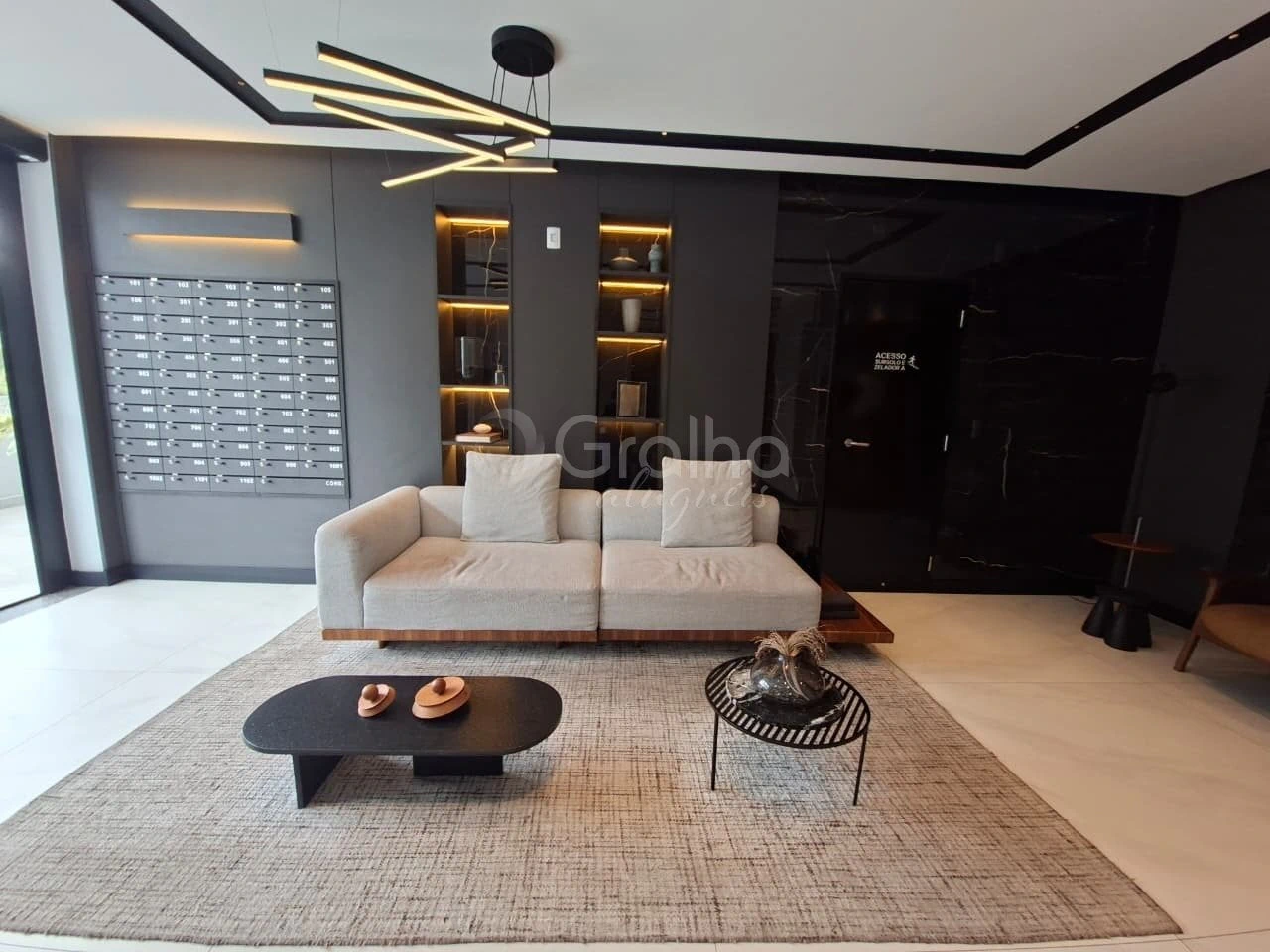 Furnished studio in a building with a gym — photo 3