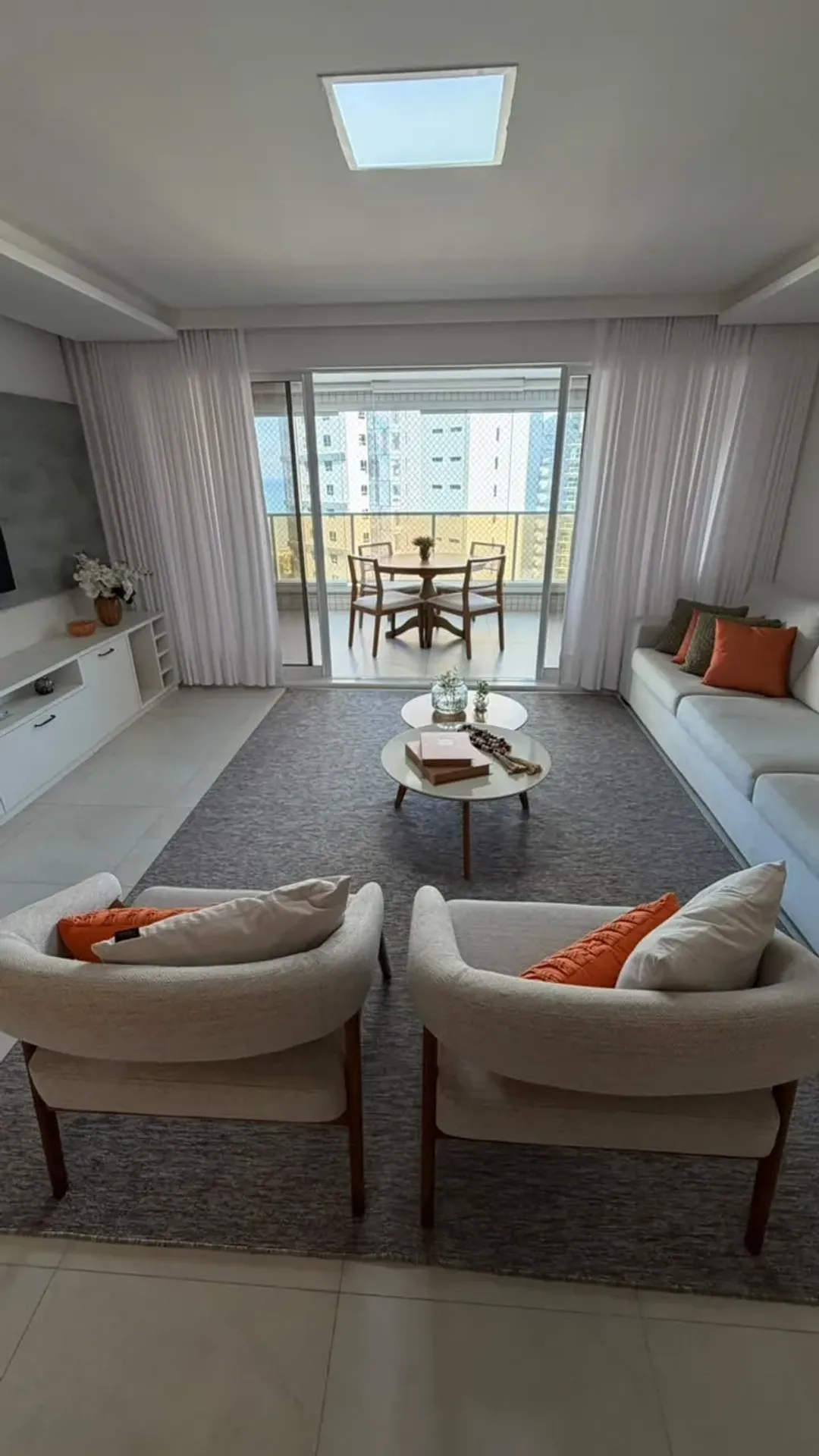 3-bedroom apartment in a building with a sauna — photo 12