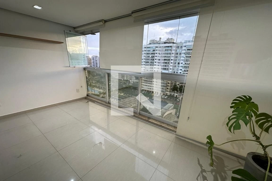 Apartamento com 3 quartos, suíte e varanda — photo 31