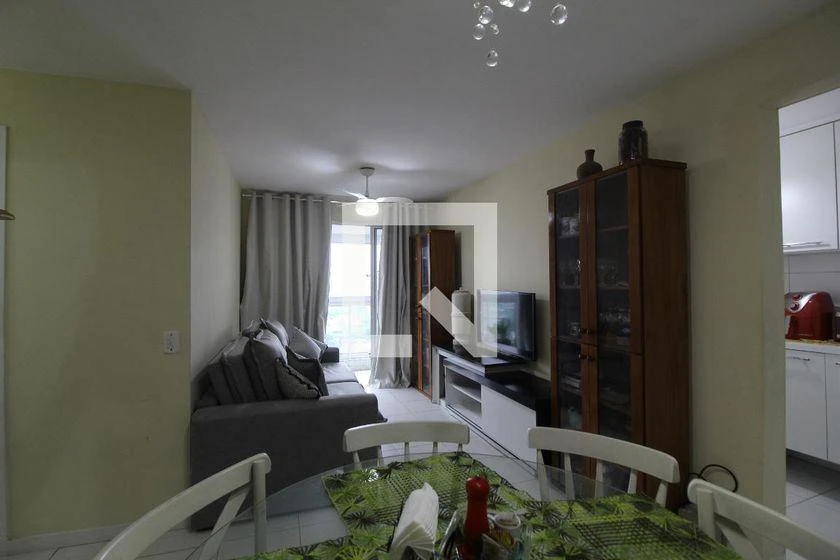 Apartamento amueblado de 3 dormitorios con balcón acristalado — photo 5