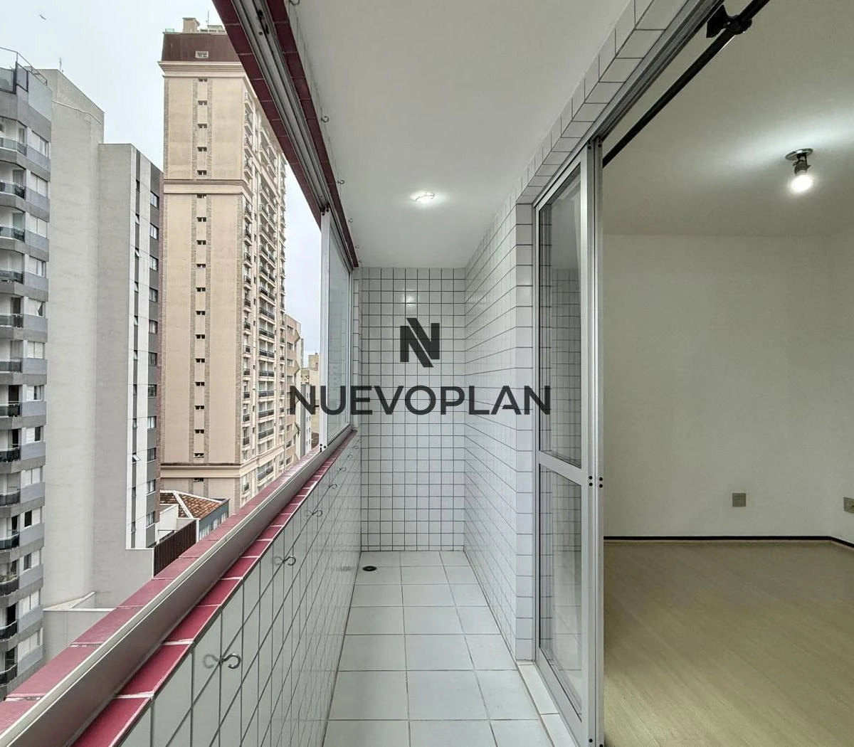 Park view in a one-bedroom apartment, 34 m² — photo 11