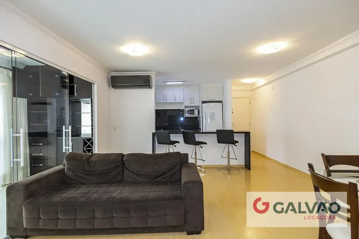 3-bedroom apartment in a building with a coworking space — photo 20