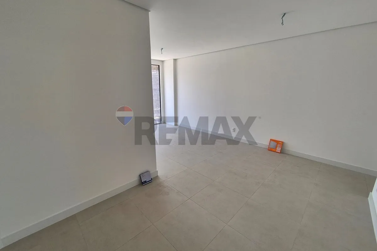 3-bedroom apartment in a building with a gym — photo 18