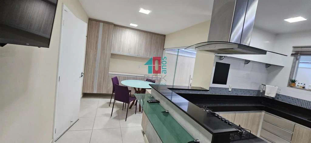 Duplex house with 4 bedrooms and 3 en-suites, 289 m² — photo 4