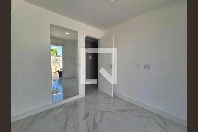 Furnished apartment with 5 bedrooms, balcony and 196 m² — photo 44