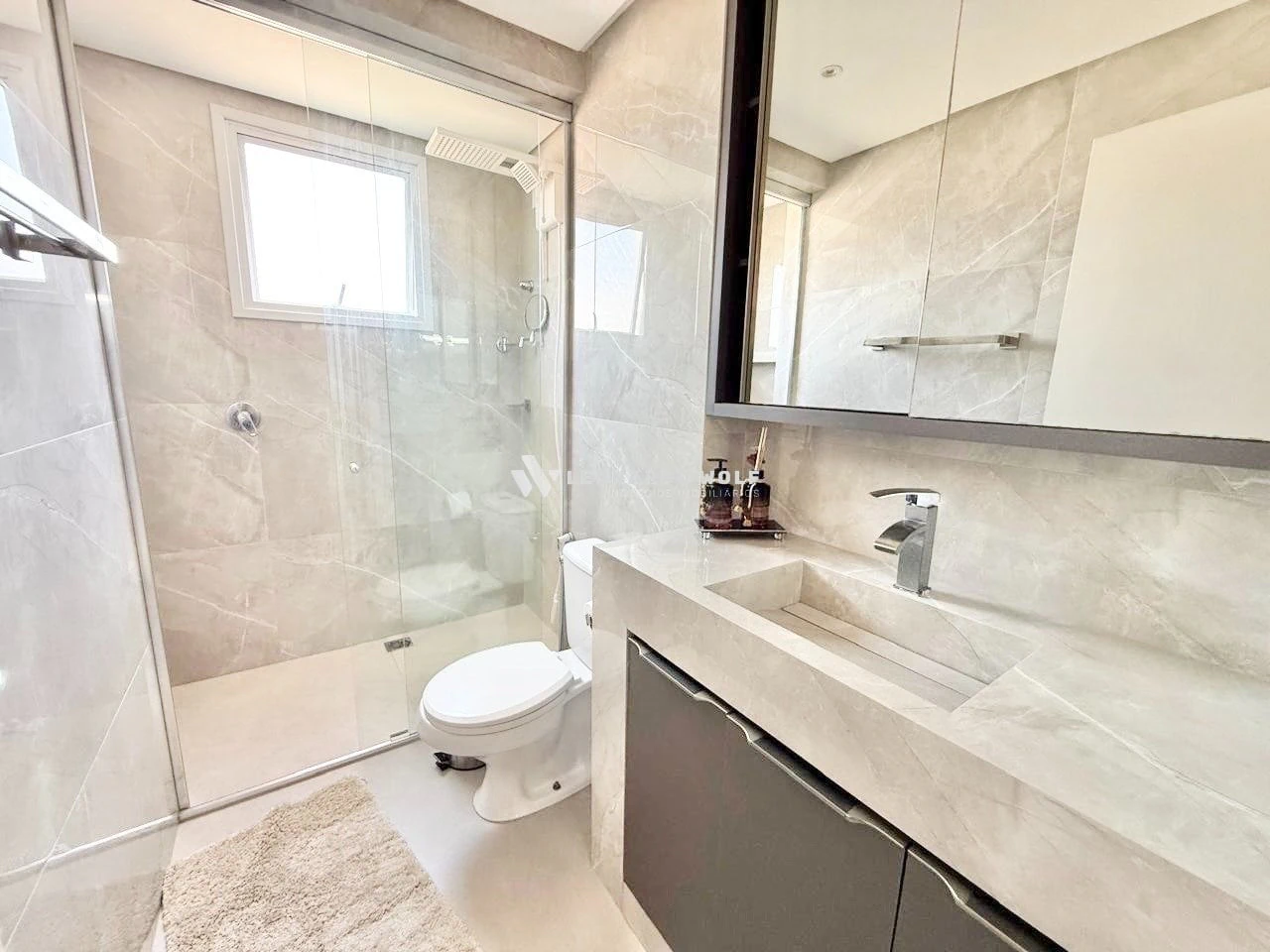 Квартира 143 м² з балконом із грилем та заскленим балконом — photo 5