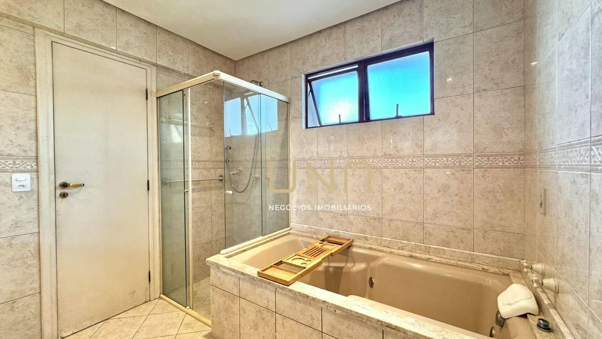 Cobertura mobiliada com 4 suítes e 5 banheiros, 415 m² — photo 54