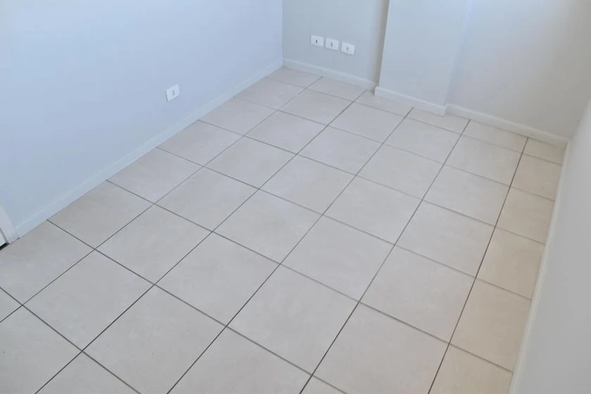 2-bedroom apartment with a separate closed kitchen — photo 12