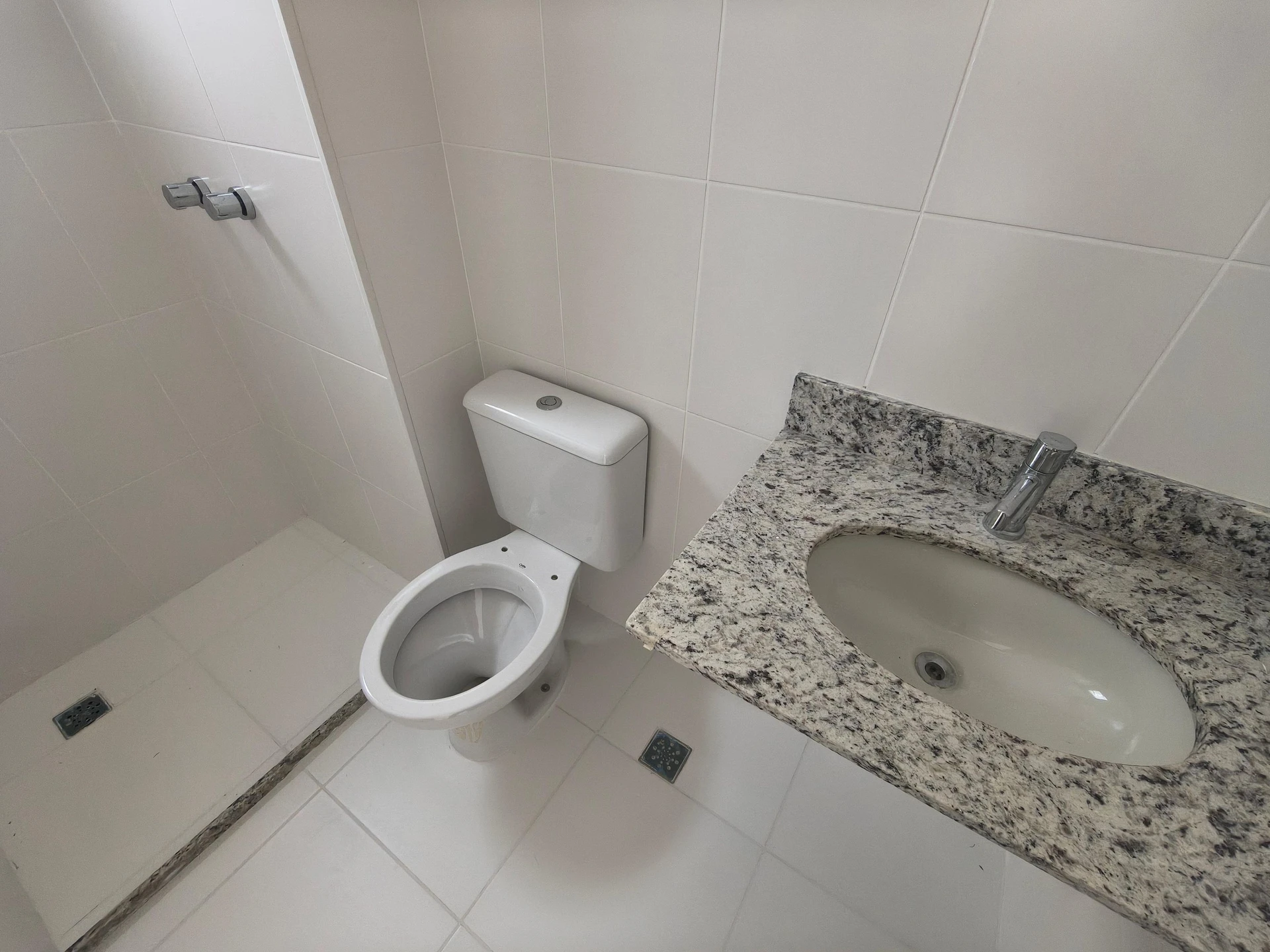 Apartment with 3 bedrooms, 2 bathrooms and parking — photo 39