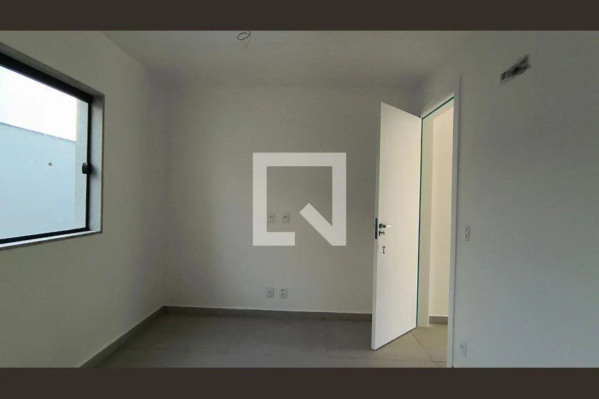 4-bedroom house with 210 m² and 4 parking spaces — photo 11