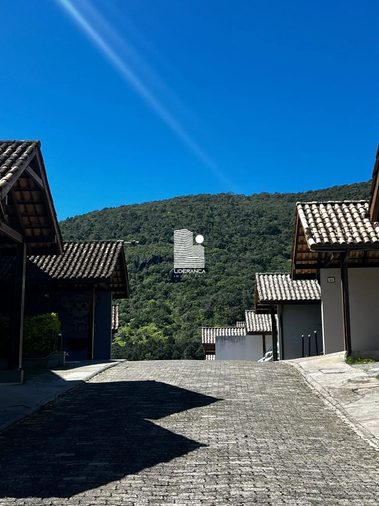 180 m² house with 3 bedrooms, 2 baths and a balcony — photo 10