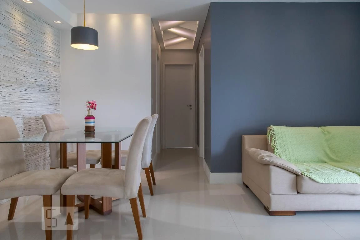 Balcony with a grill in a 2-bedroom apartment, 90 m² — photo 19