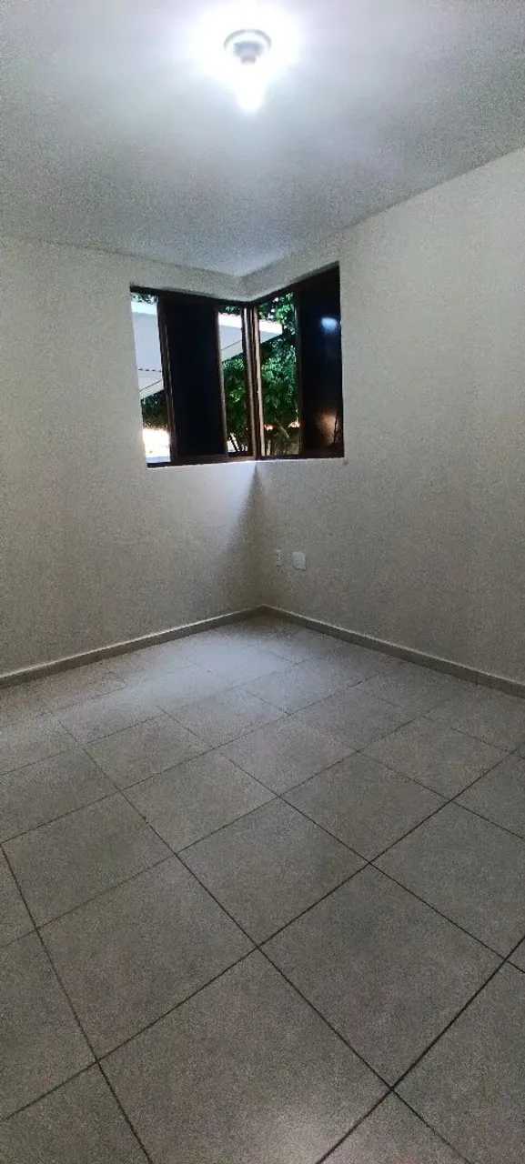 Unfurnished apartment with 2 bedrooms and 2 bathrooms — photo 3