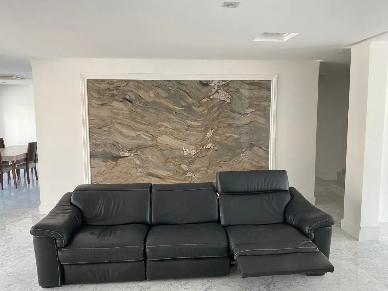 Unfurnished house with 5 bedrooms and 5 bathrooms — photo 24