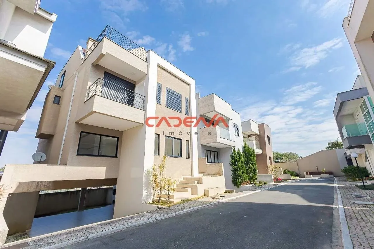 314 m² house with 4 bedrooms and 4 parking spaces