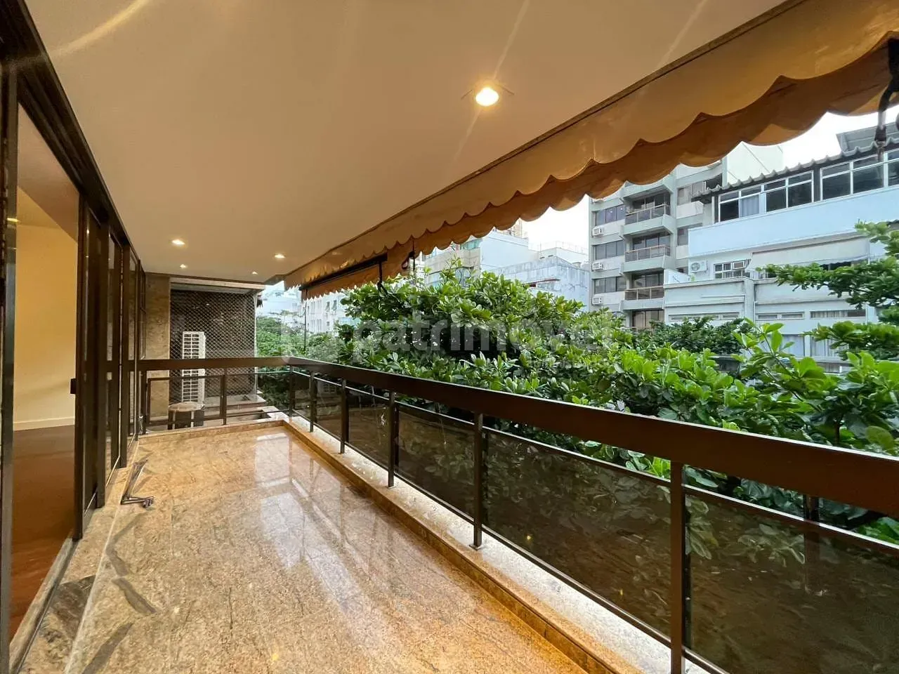4-bedroom apartment with pool and 3 parking spaces — photo 38