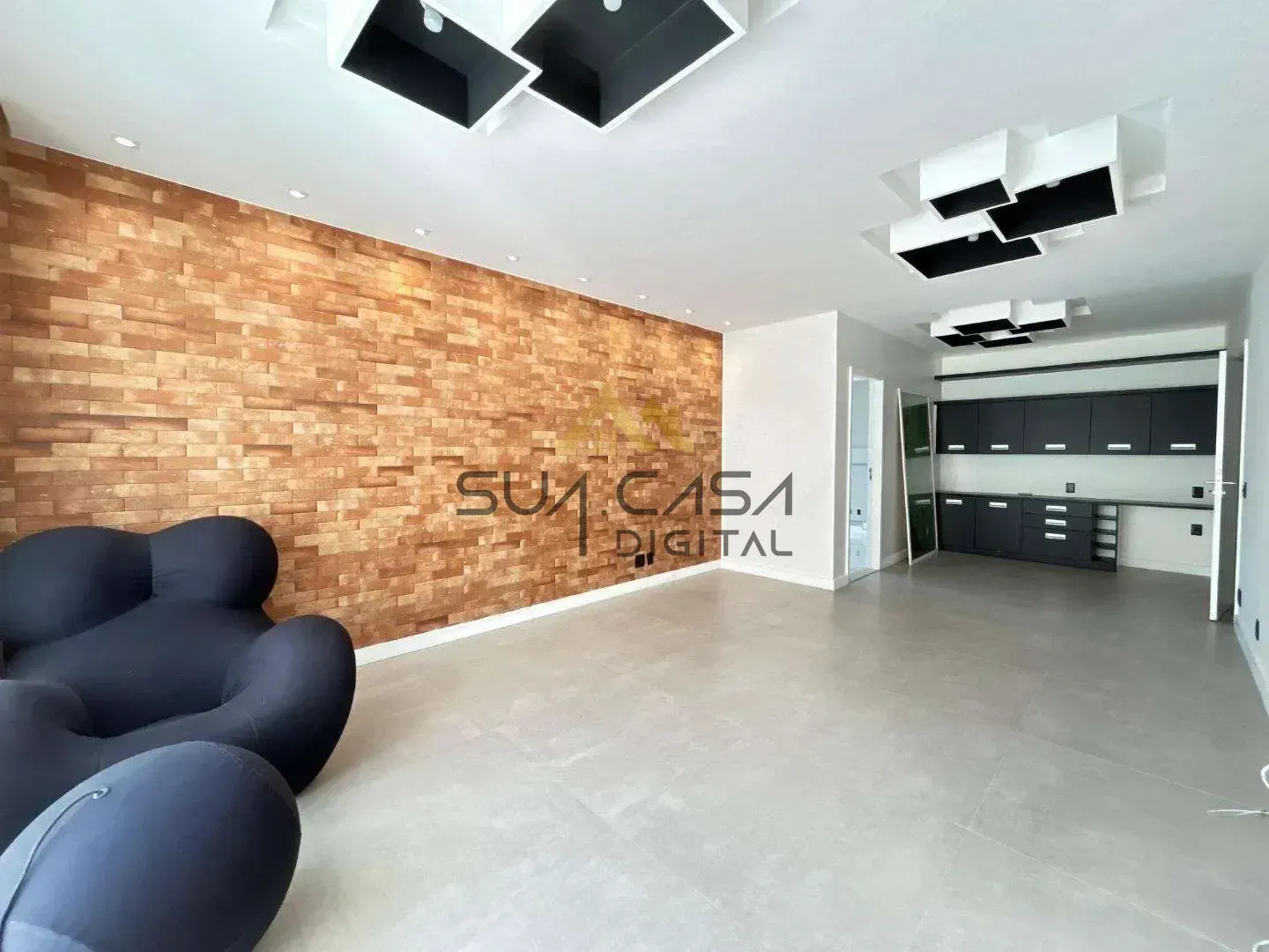 Penthouse with 4 bedrooms and an open-plan kitchen — photo 24