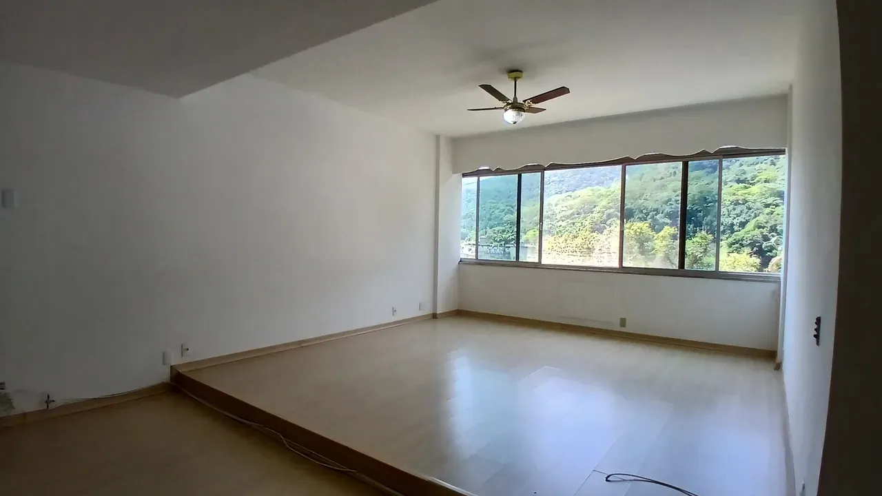 Vista a la montaña y 3 dormitorios: departamento de 148 m² — photo 3