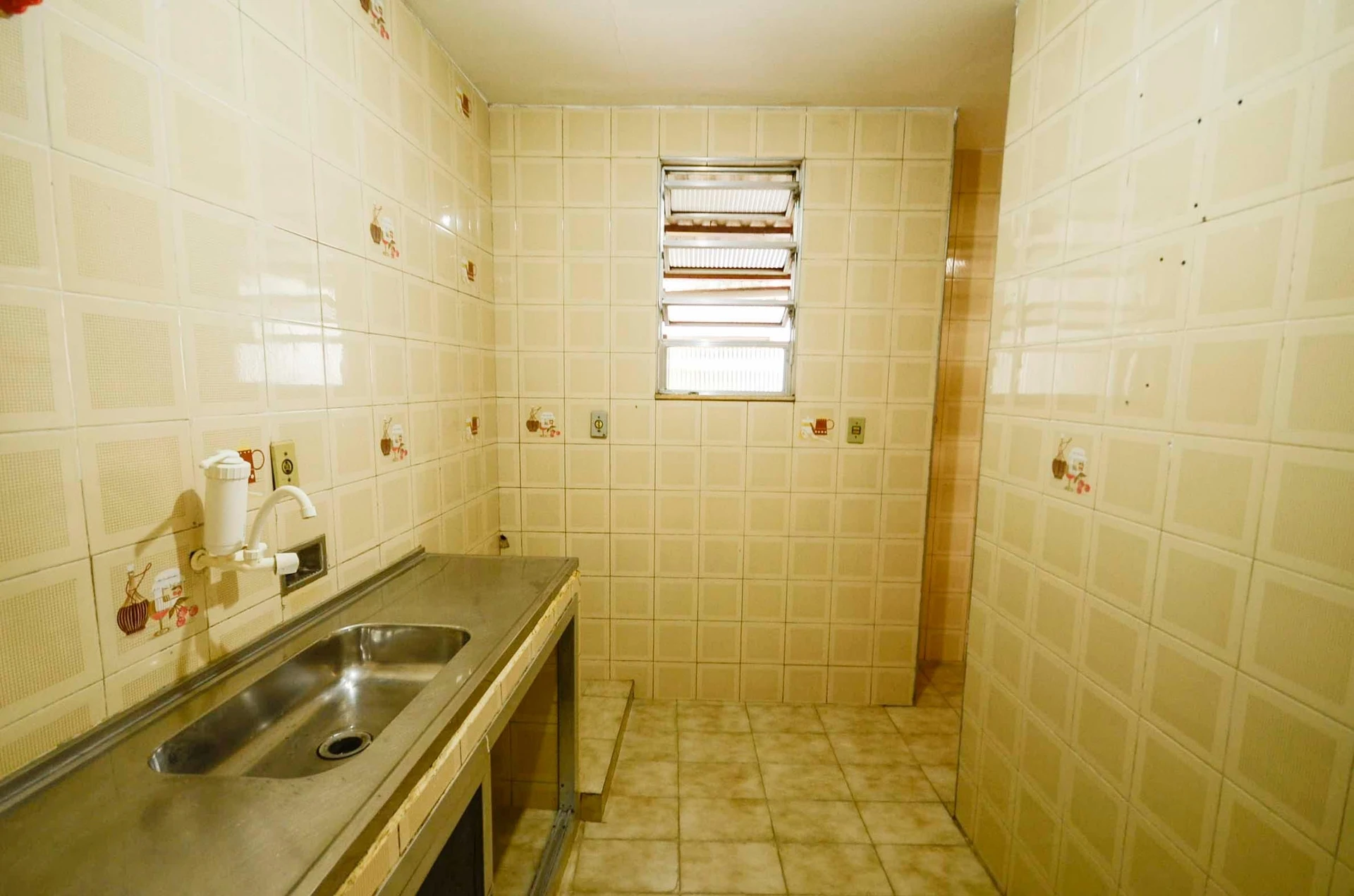 Rental apartment with 2 bedrooms and a balcony — photo 7