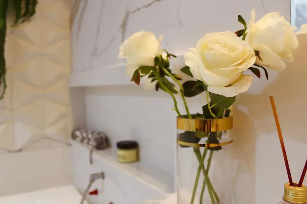 Furnished 250 m² apartment with 3 en-suite bedrooms — photo 14