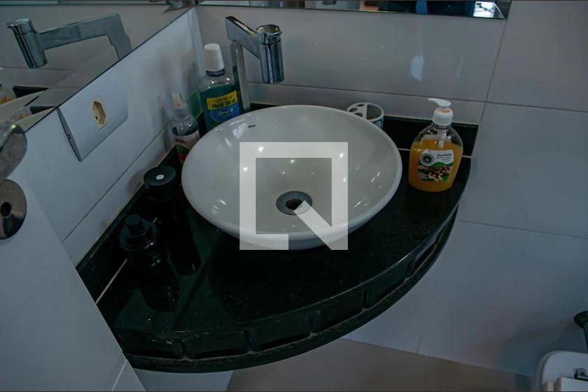 House for rent 480 m² with 4 bedrooms and 6 parking — photo 38