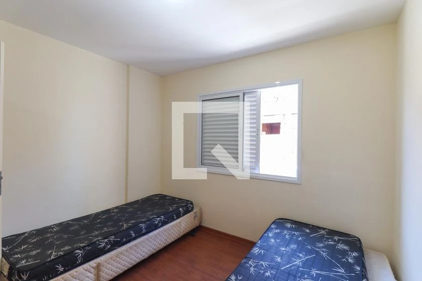 Unfurnished house with 3 bedrooms and private garden — photo 12