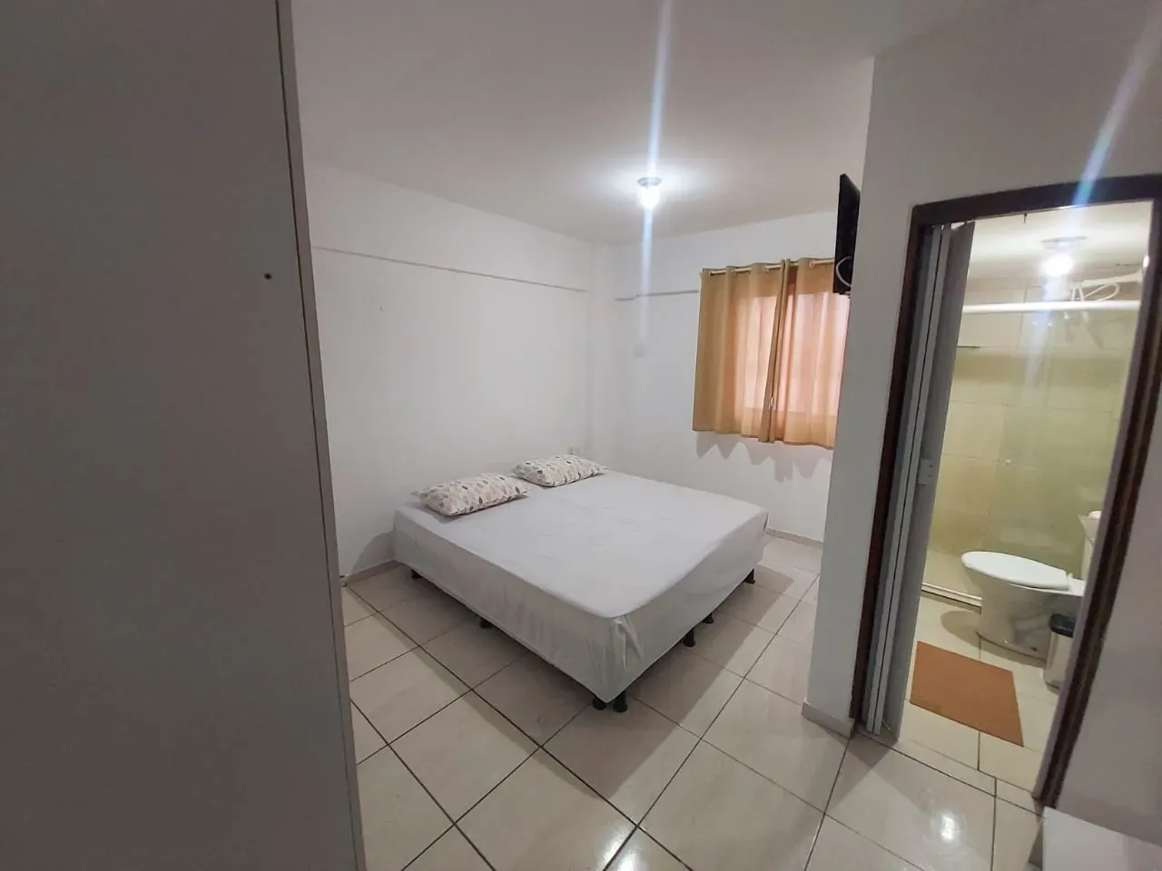 Furnished 1-bedroom apartment with private garden and parking — photo 6