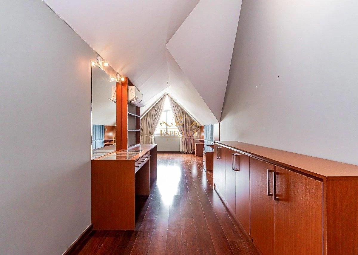 Ванна и 3 спальни: дом 295 м² — photo 20