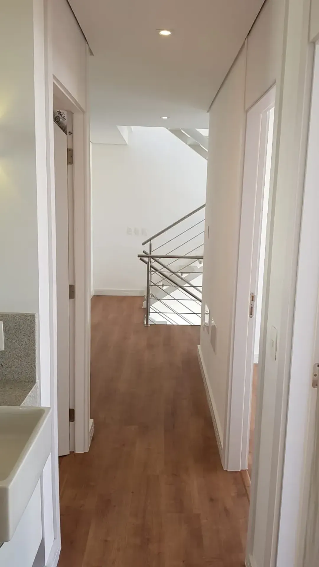 Unfurnished 260 m² house with 3 bedrooms and 2 parking — photo 23