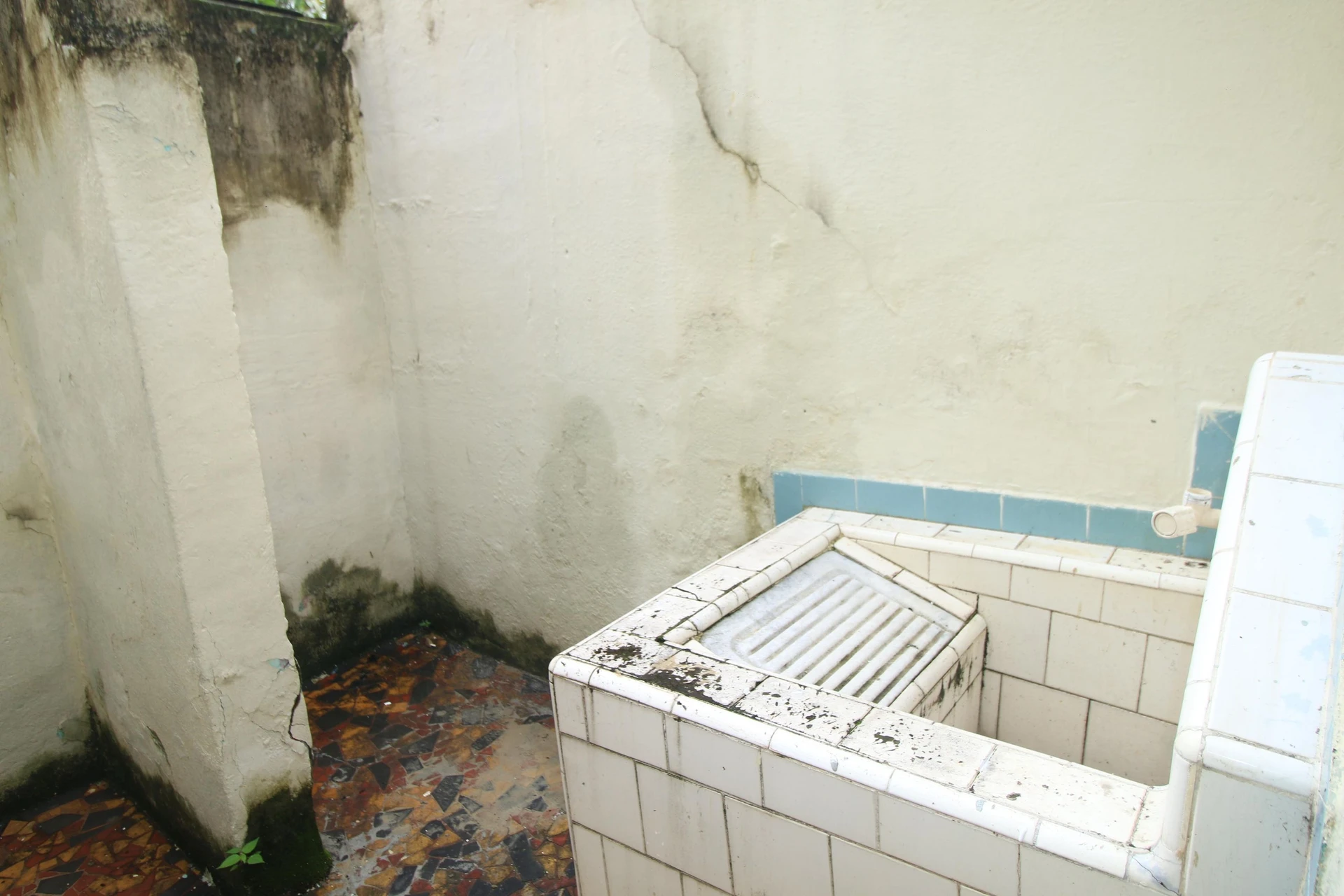 One-bedroom house with a garden — photo 20