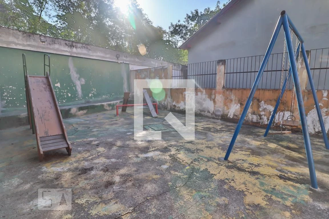 Rental apartment with 2 bedrooms and 1 bathroom