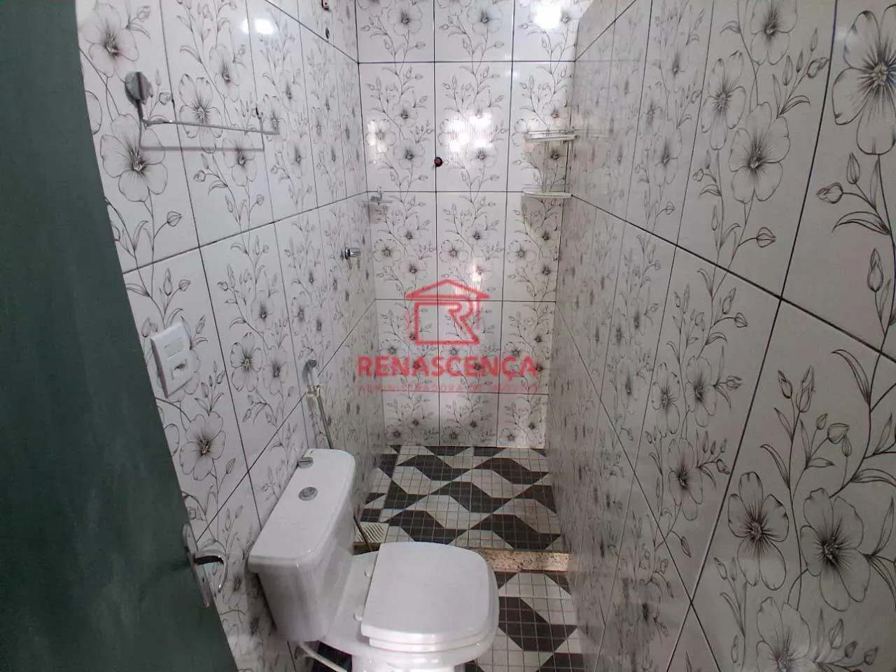 800 m² house with 6 bedrooms and private garden — photo 19