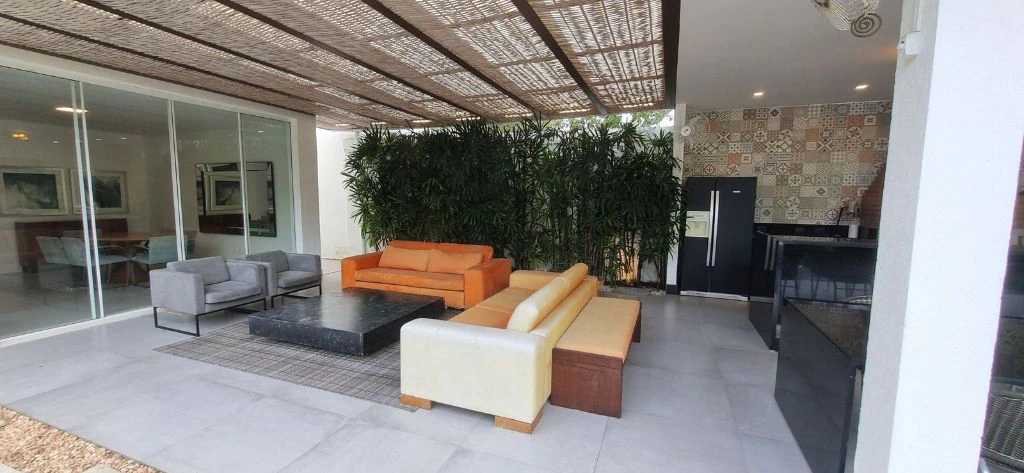 Casa mobiliada com 4 suítes e 720 m², perto do lazer — photo 18