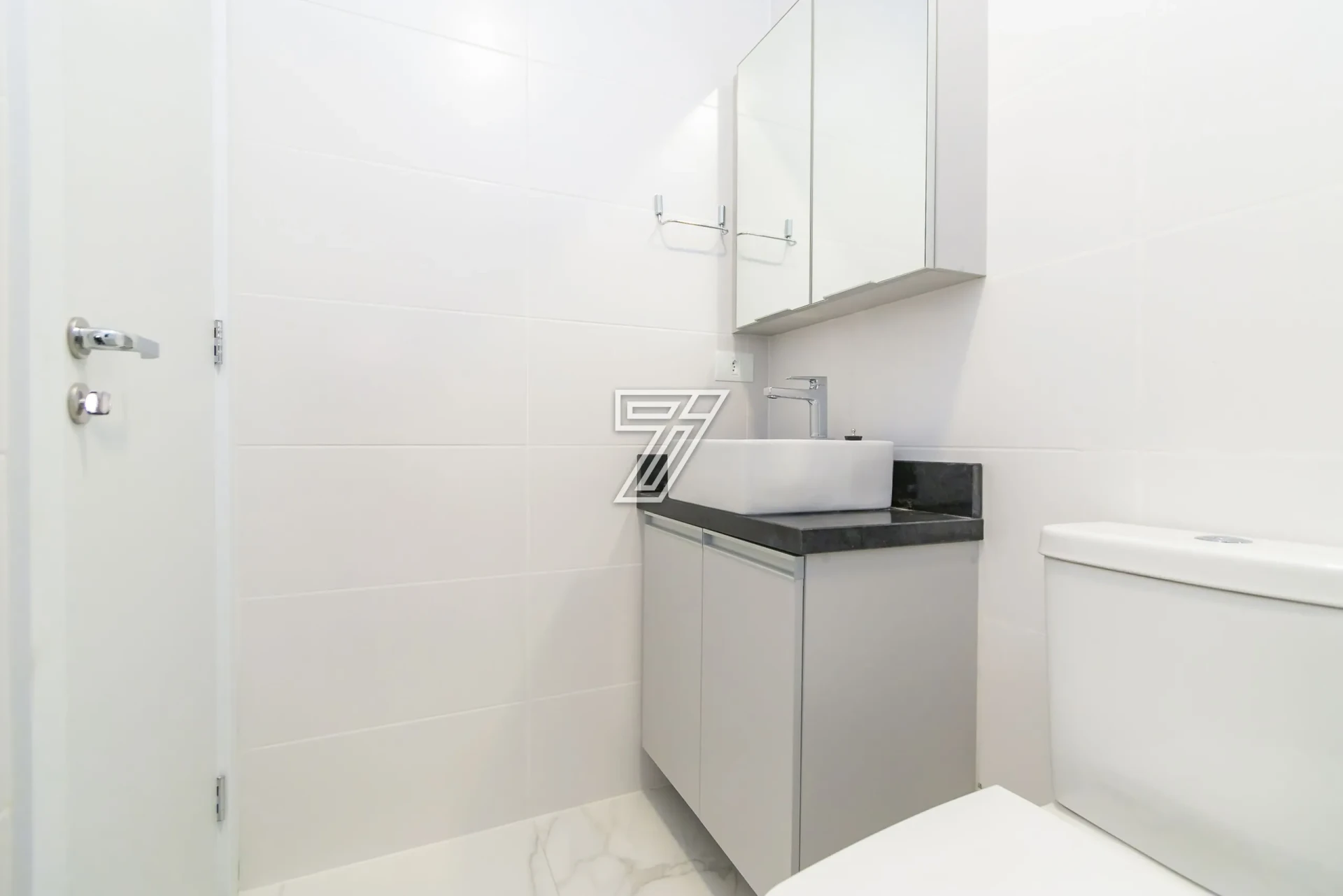 43 m² duplex loft with an open-plan kitchen — photo 21
