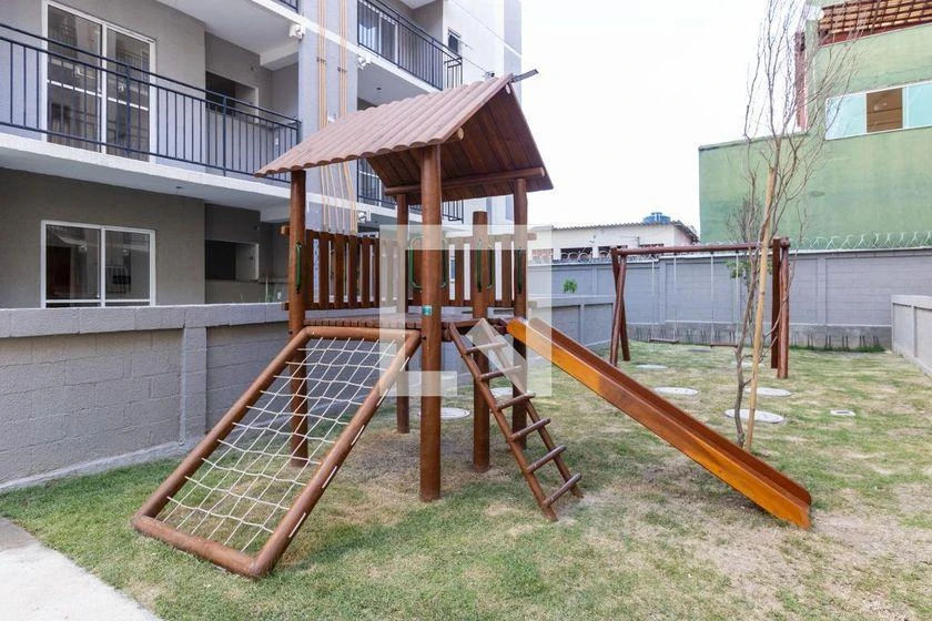 2-bedroom apartment in a building with a pool — photo 20