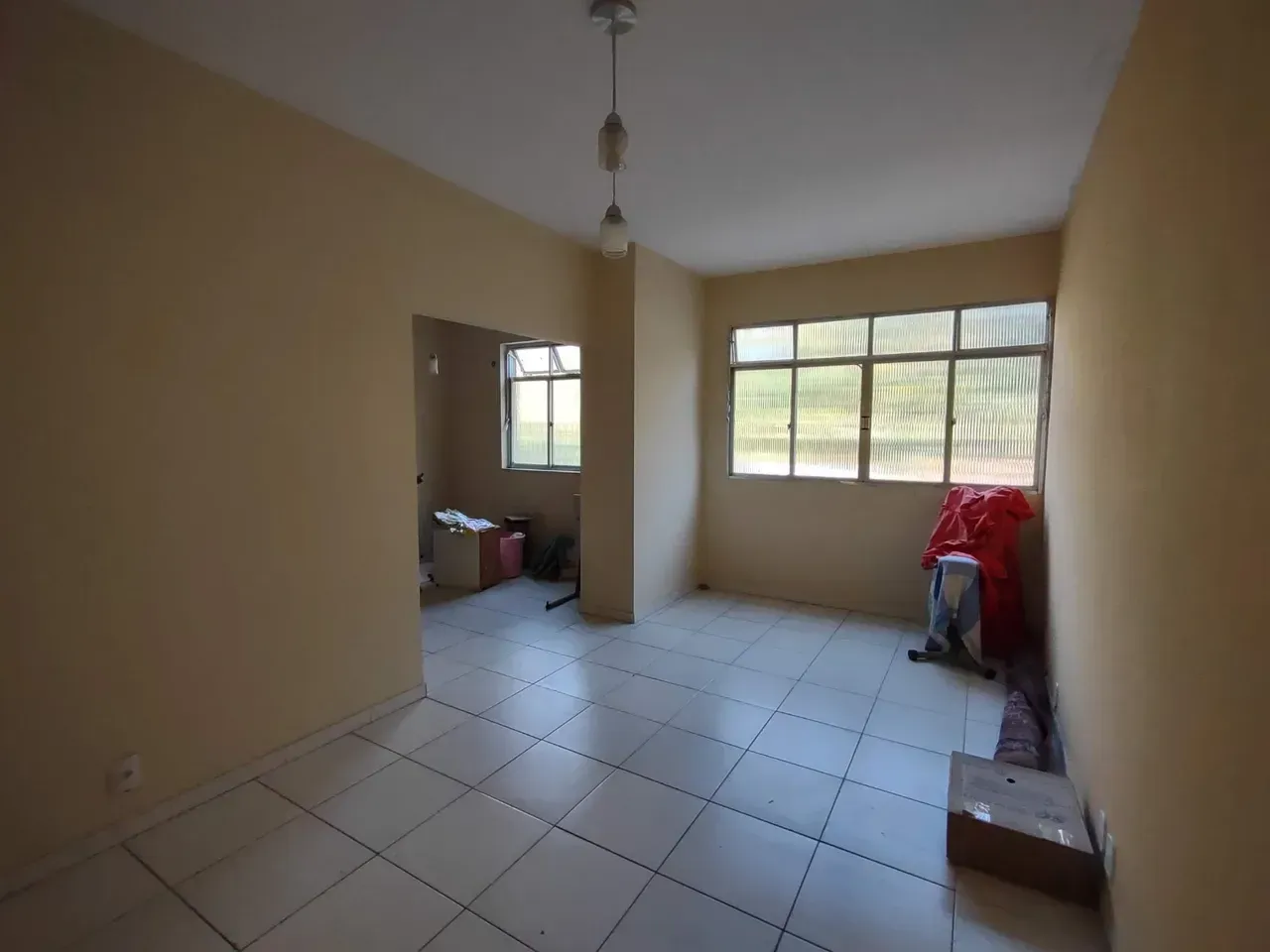 Unfurnished apartment with fitted kitchen cabinets