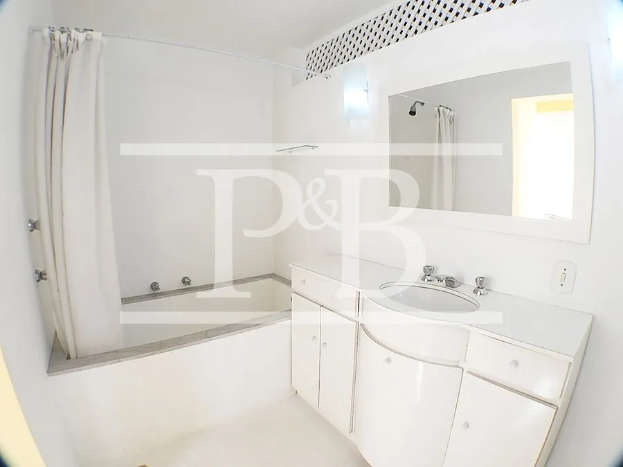 4-bedroom apartment with 3 bathrooms, 420 m² — photo 22