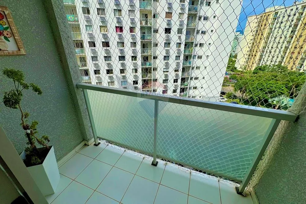 Furnished 2-bedroom apartment with open kitchen — photo 9