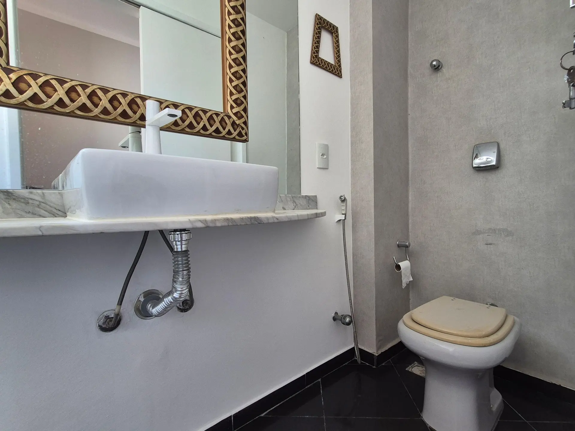 Rental apartment with 2 bedrooms and a balcony — photo 25