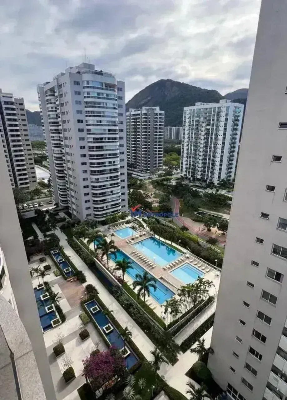 Furnished apartment with an enclosed balcony — photo 18