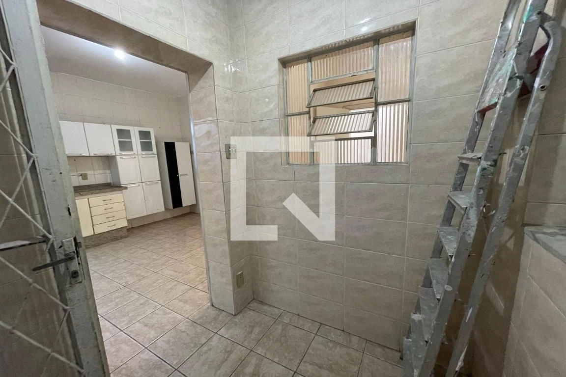 Casa para alugar com 4 quartos, varanda e quintal — photo 68
